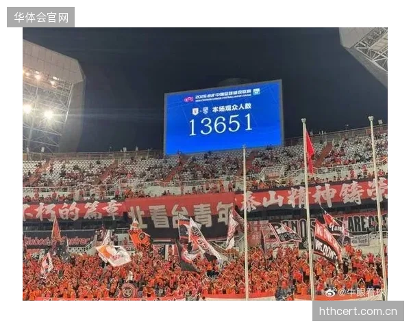 卡迪斯以11球领跑射手榜,但武汉三镇整体低迷深陷降级区。 卡迪斯以11球领跑射手榜,但武汉三镇整体低迷深陷降级区。